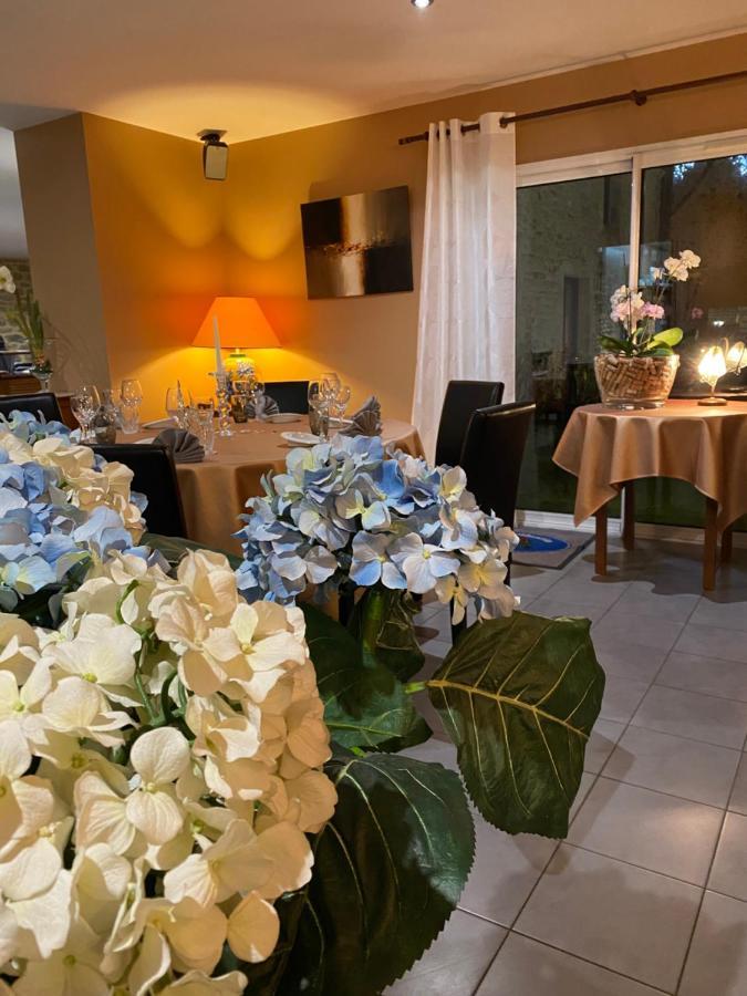 Noyalo Hotel - Restaurant L'Hortensia מראה חיצוני תמונה