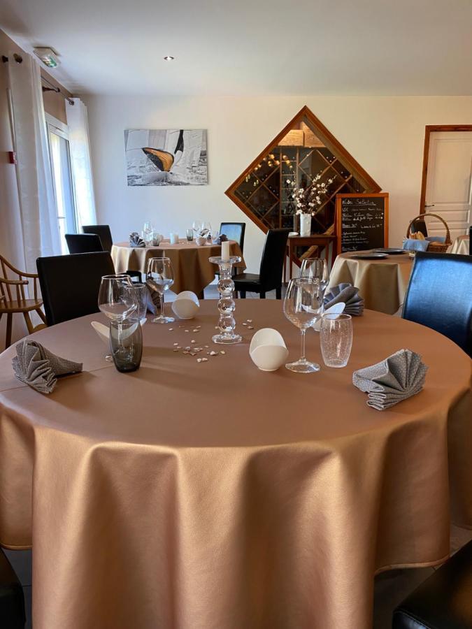 Noyalo Hotel - Restaurant L'Hortensia מראה חיצוני תמונה