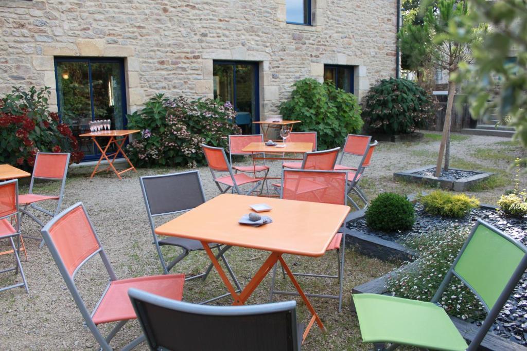 Noyalo Hotel - Restaurant L'Hortensia מראה חיצוני תמונה