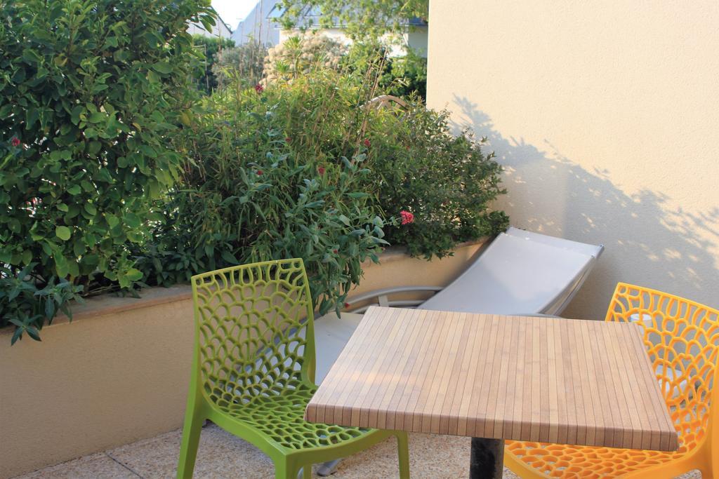 Noyalo Hotel - Restaurant L'Hortensia מראה חיצוני תמונה