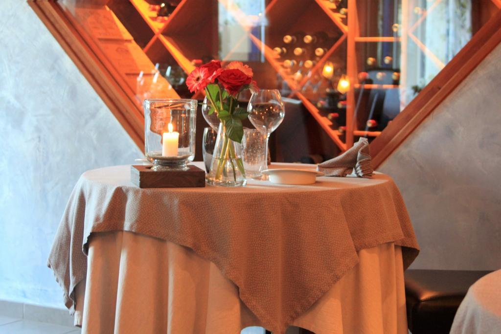 Noyalo Hotel - Restaurant L'Hortensia מראה חיצוני תמונה