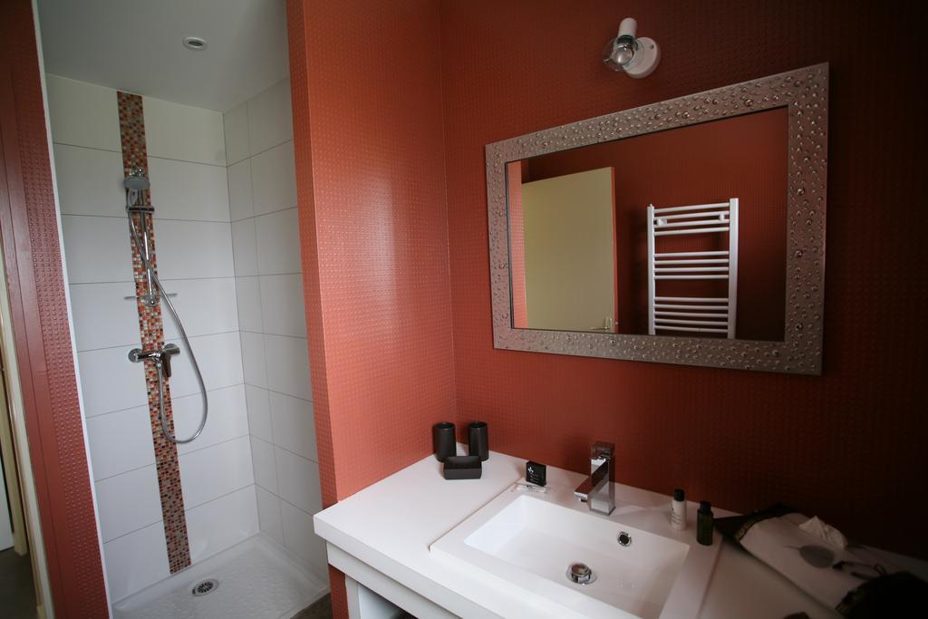 Noyalo Hotel - Restaurant L'Hortensia חדר תמונה